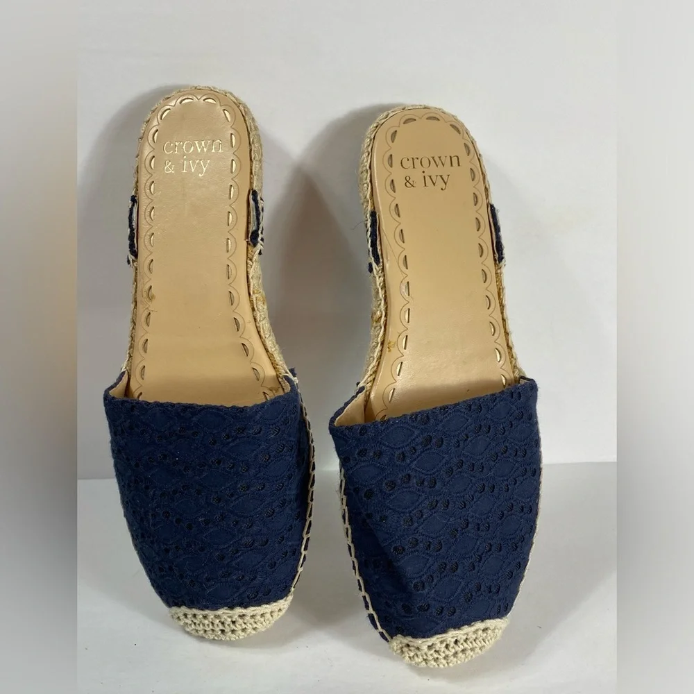 Crown & Ivy Women's Navy Espadrille Shoes size 7.5